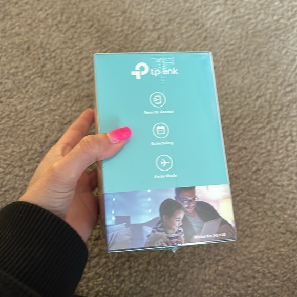 TP-Link Smart Wi-Fi Plug NWT - Picture 2 of 5